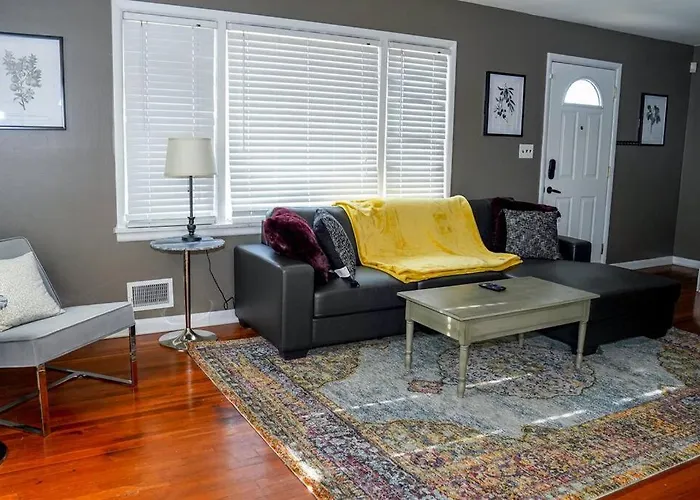 Spacious 4Br Family-Friendly Home, 5 Mins To Dining